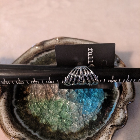 ♦️ B2G1FREE♦️Silver statement Ring - Picture 3 of 4